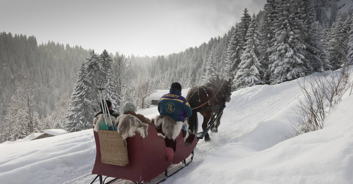 Traineau A Cheval Les Contamines Montjoie Le Village Nature Au Pied Du Mont Blanc Traineau A Cheval Les Contamines Montjoie Le Village Nature Au Pied Du Mont Blanc