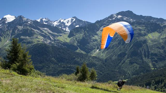 Paragliding