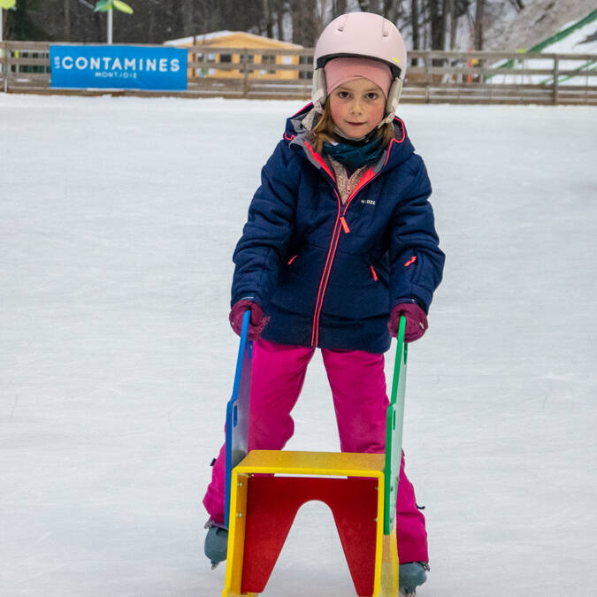 Patinoire en plein air des Contamines-Montjoie, au coeur des sommets 
